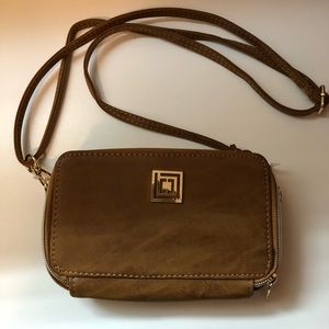 Liz Claiborne Mobile Power Bank Crossbody wallet